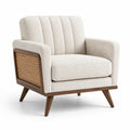 Mid-Century-Sessel aus cremefarbenem Bouclé mit Holzrahmen und Rattangeflecht, 92 × 84 × 86 cm
